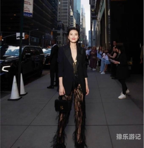 时尚新潮流，亚洲制服文化与丝袜的魅力解析si s 001亚洲