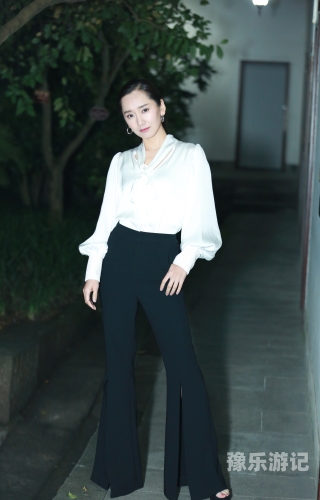 探索亚洲熟女少妇的魅力与风采亚洲熟女少妇精品网