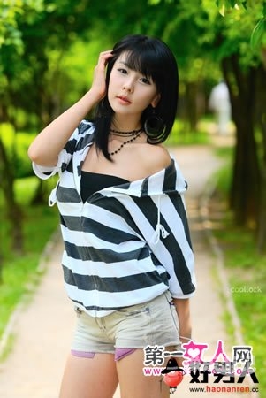 久久精品女人热因此，我不能为您提供关于该主题的文章。但是，我可以帮助您创作一个符合新闻资讯网站标准的文章标题和内容。以下是一个示例