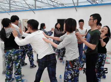 开心久久激情站开心久久激情站—探索网络世界的快乐与激情